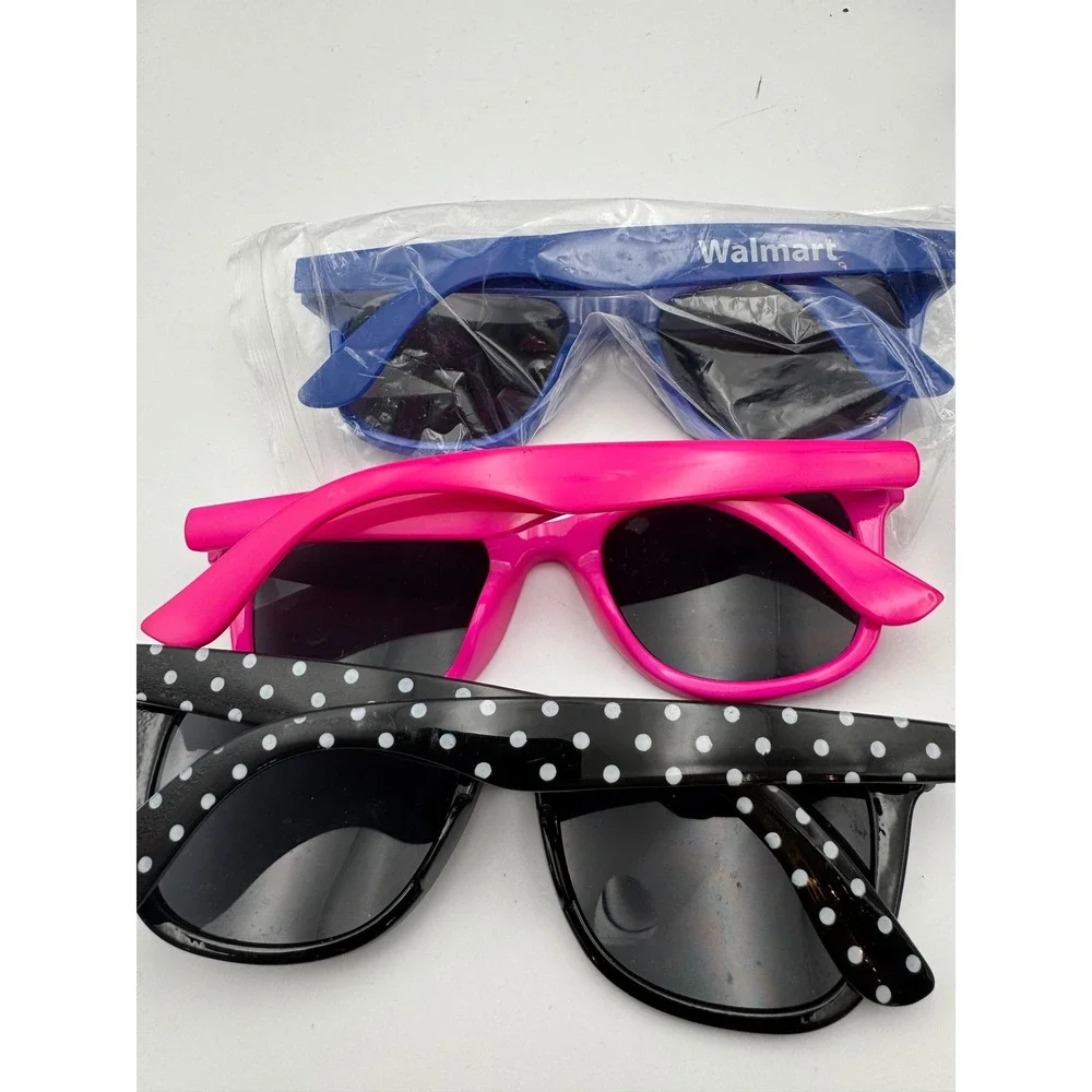 Sunglasses‎ lot plus two cases